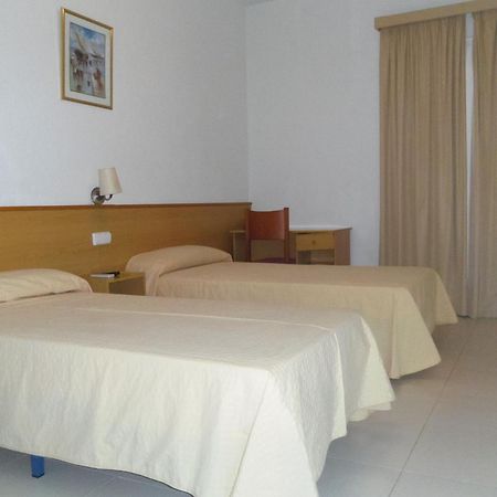 סגור דה לה קלאפל Hotel Sant Jordi מראה חיצוני תמונה