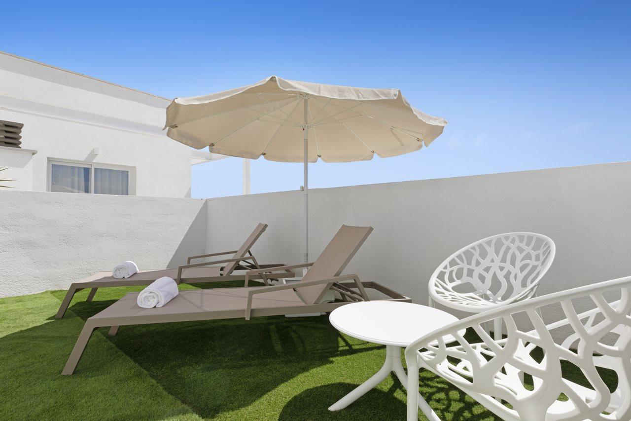 סגור דה לה קלאפל Hotel Sant Jordi מראה חיצוני תמונה