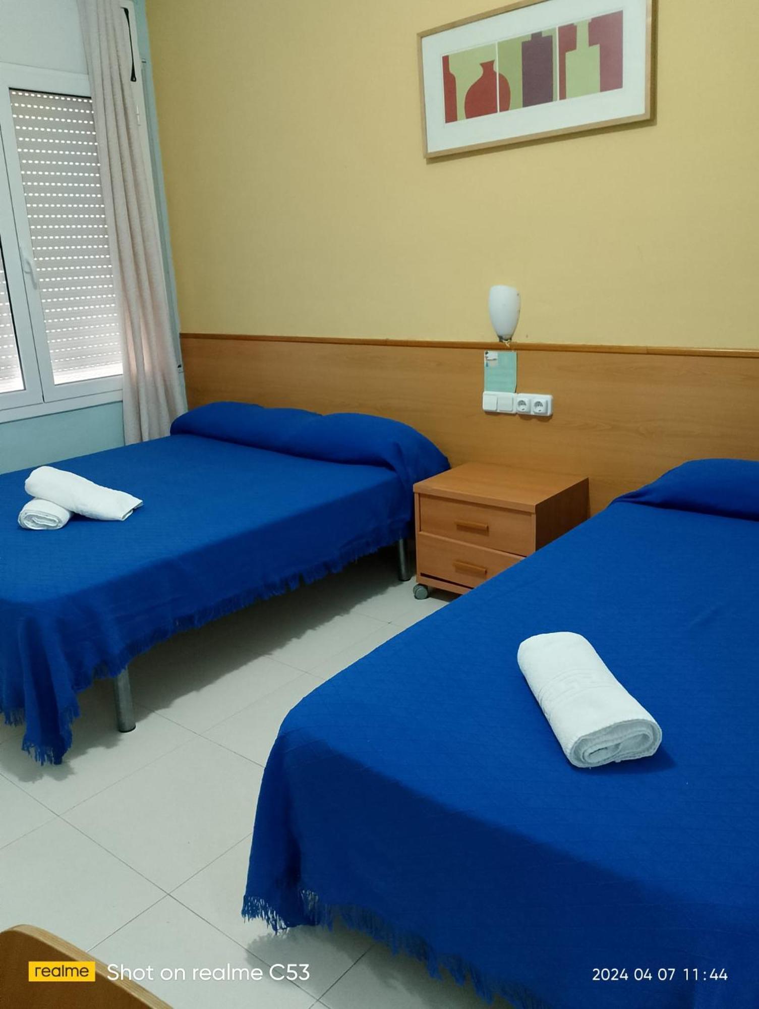 סגור דה לה קלאפל Hotel Sant Jordi מראה חיצוני תמונה